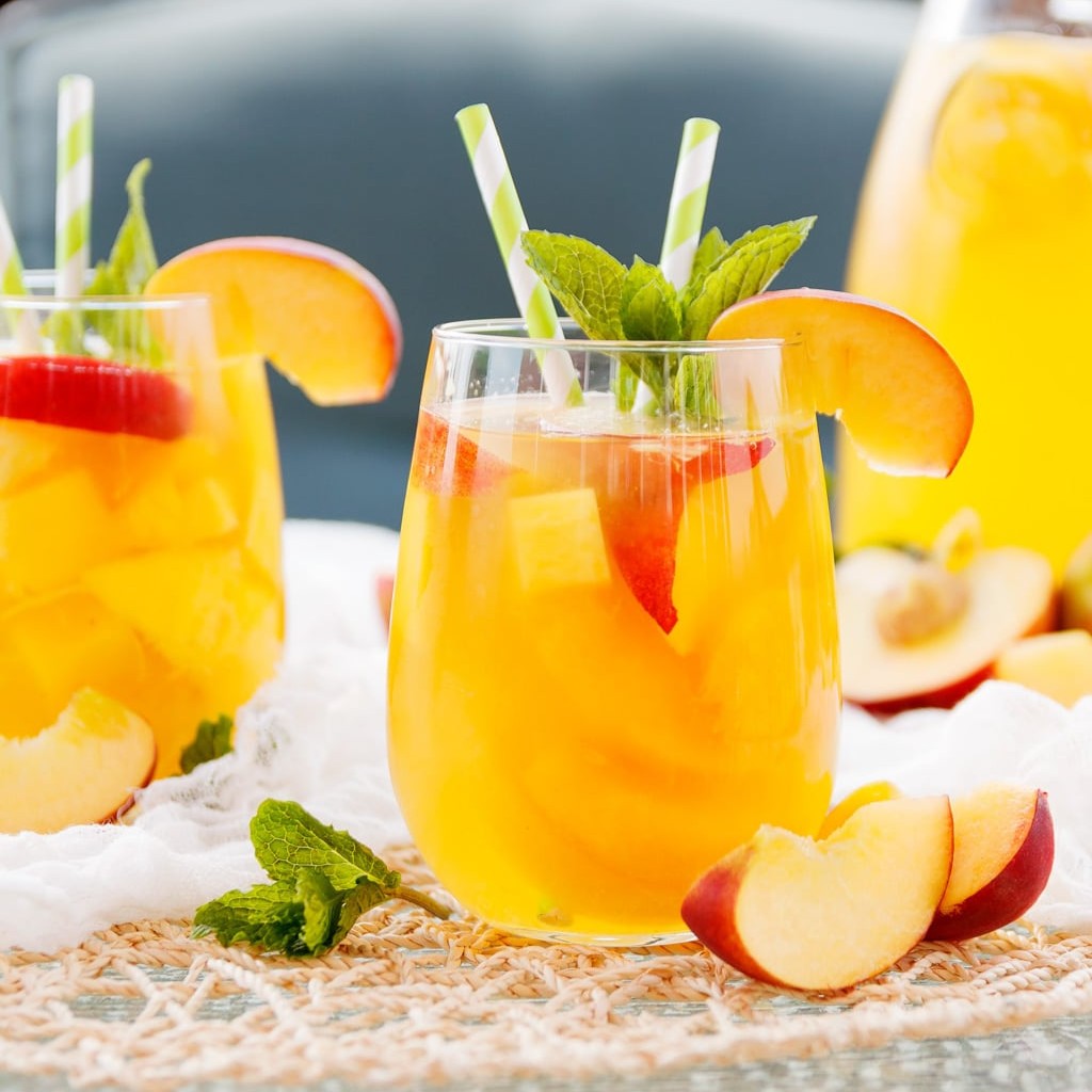 peach-mango-sangria-1