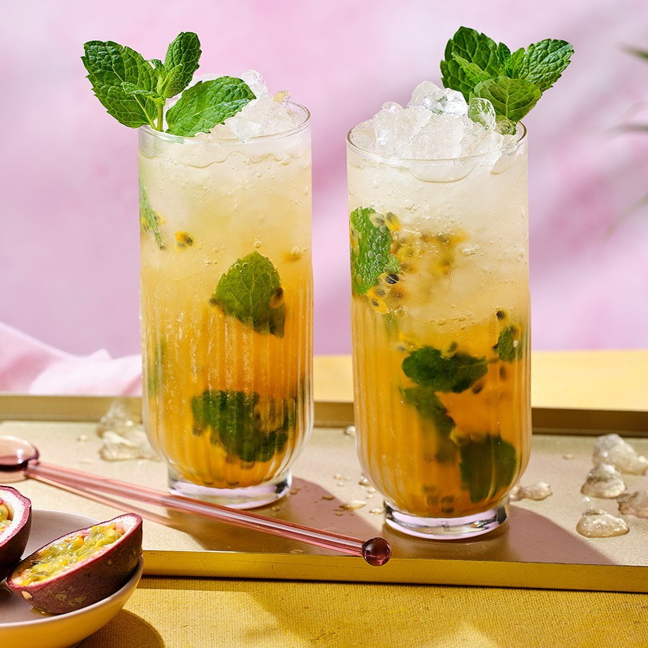 1400×919-Passionfruit-mojito-aa40f99c-6eb4-428d-8662-337b5dc320f9-0-1400×919