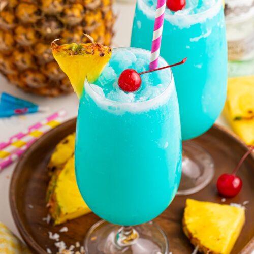 Frozen-Blue-Hawaiian-Cocktail–500×500